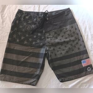 Volcom Board Shorts Sz 30 Patriotic Military Gray Flag Surf Spring Break